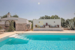 TD Trulli Chiara Tastefully Decorated Trulli with Pool